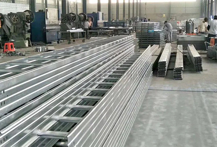 1.5 - 2.5mm Ladder Type Cable Tray Ketahanan Korosi Baki Kabel Baja Galvanis