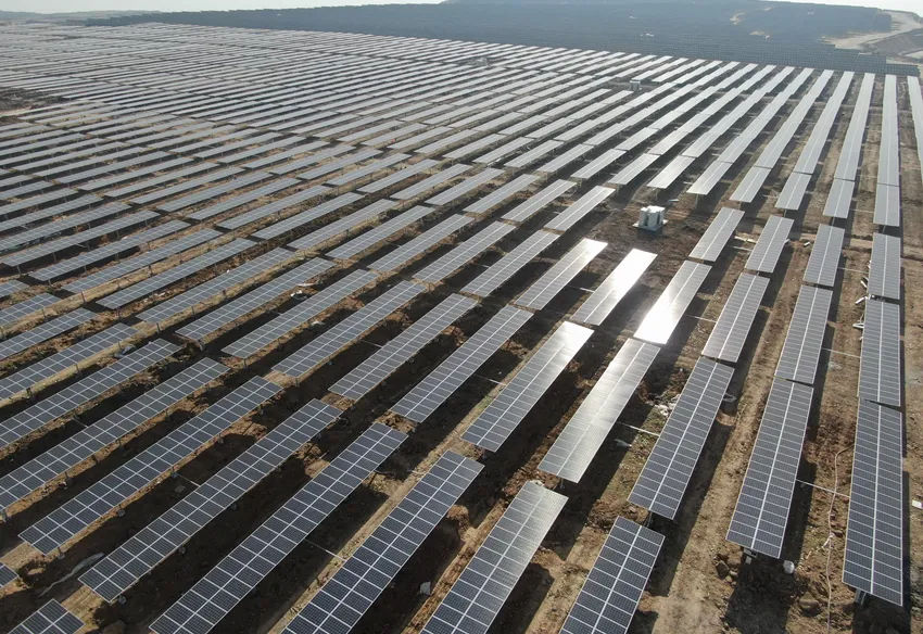 Boyue Solar Tracking System AI Sun Chasing Algorithm Meningkatkan Produksi Listrik