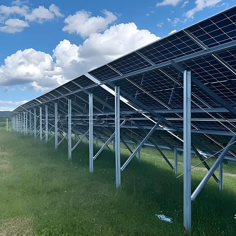 Struktur Pemasangan Tanah Fotovoltaik Fondasi Sekrup Tanah Sistem Pemasangan Tanah Surya Untuk Pembangkit Listrik Tenaga Surya