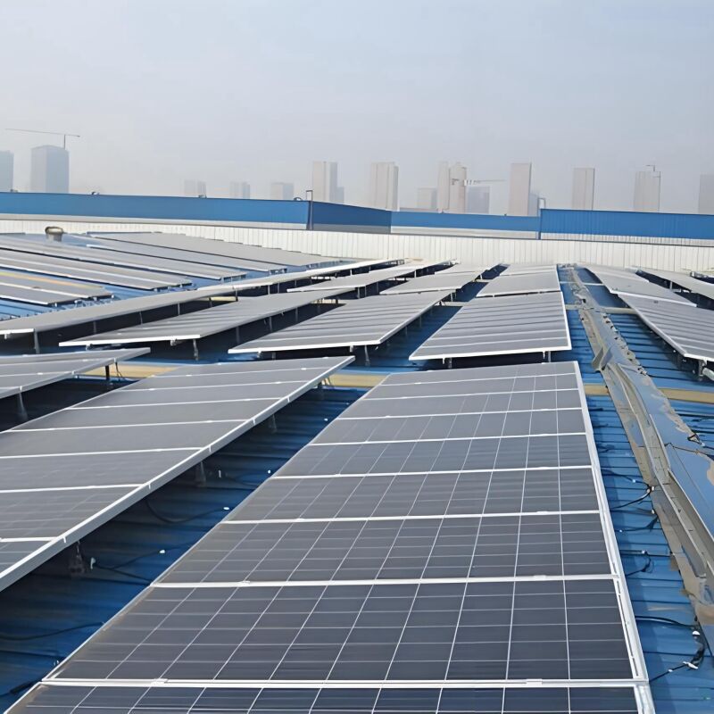 Bracket pemasangan atap panel surya yang tahan lama Kompatibel dengan atap logam dan ubin miring rendah yang menawarkan dukungan