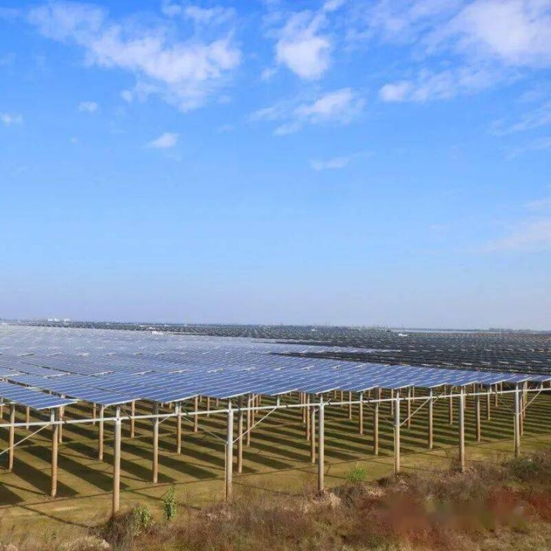 Bracket pemasangan surya tanah yang memberikan ketahanan terhadap beban angin dan salju yang kuat dengan desain tumpukan yang unik dan komponen yang telah dirakit sebelumnya